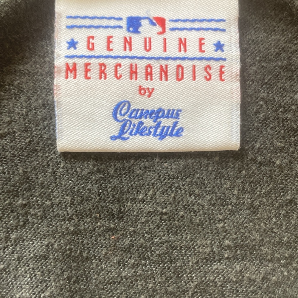 Campus Lifestyle San Francisco Giants V-Neck T-Shirt - Picture 3 of 6